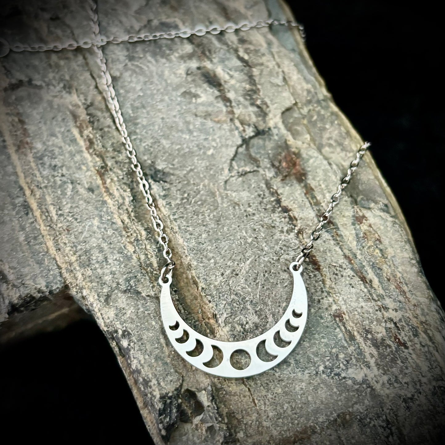 HECATE Collier