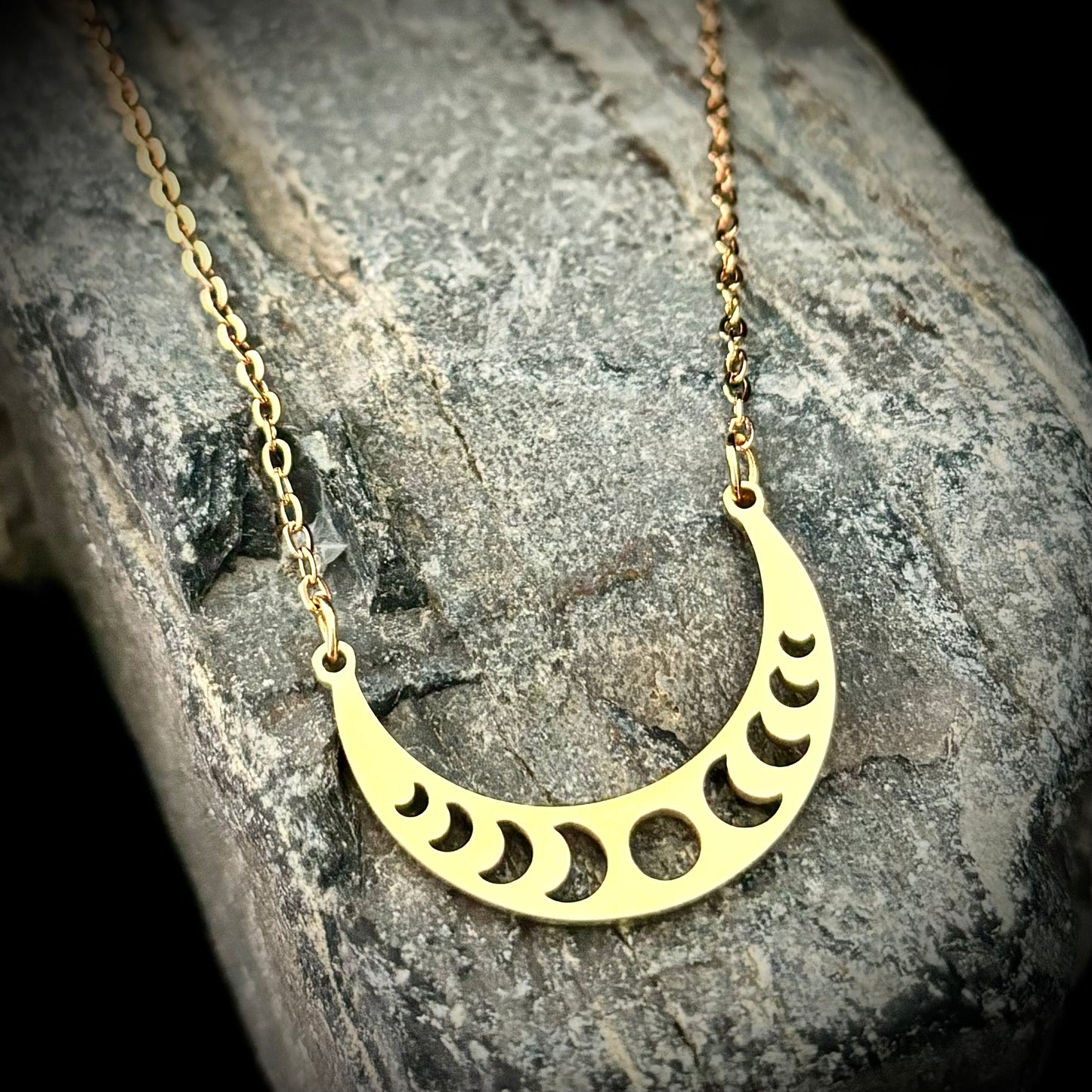 HECATE Collier